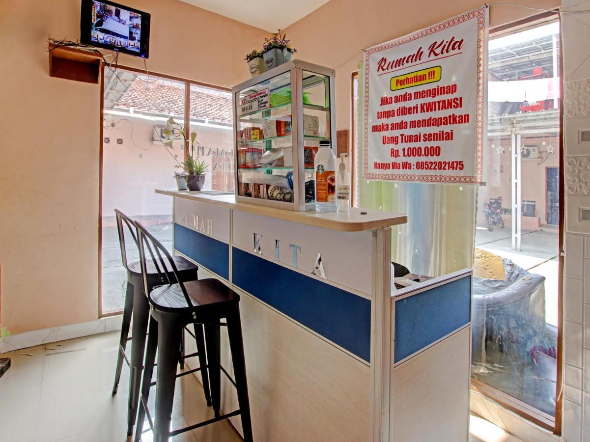 Oyo 91490 Hotel Rumah Kita Cirebon Kültér fotó
