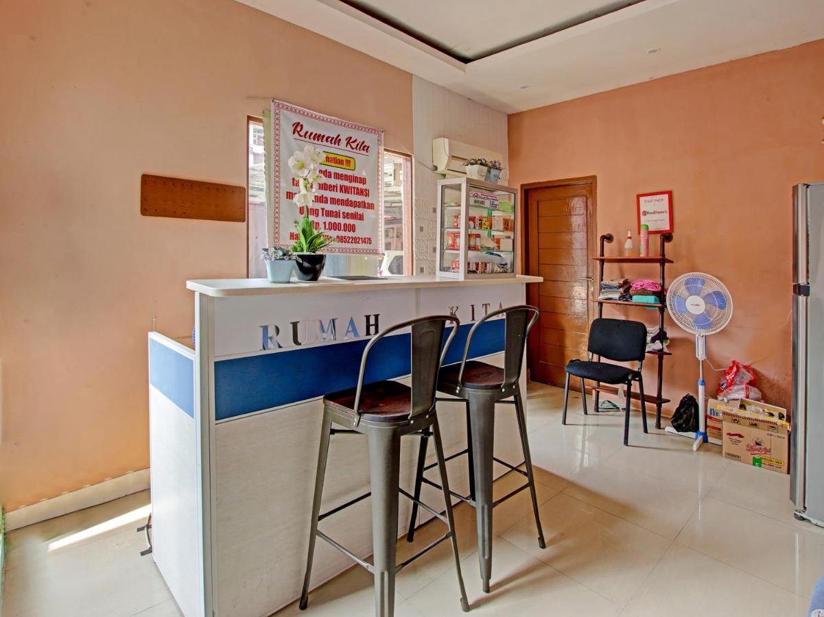 Oyo 91490 Hotel Rumah Kita Cirebon Kültér fotó