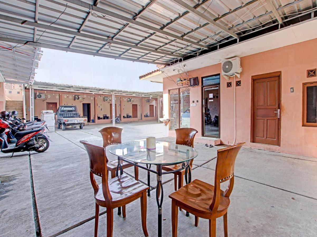 Oyo 91490 Hotel Rumah Kita Cirebon Kültér fotó