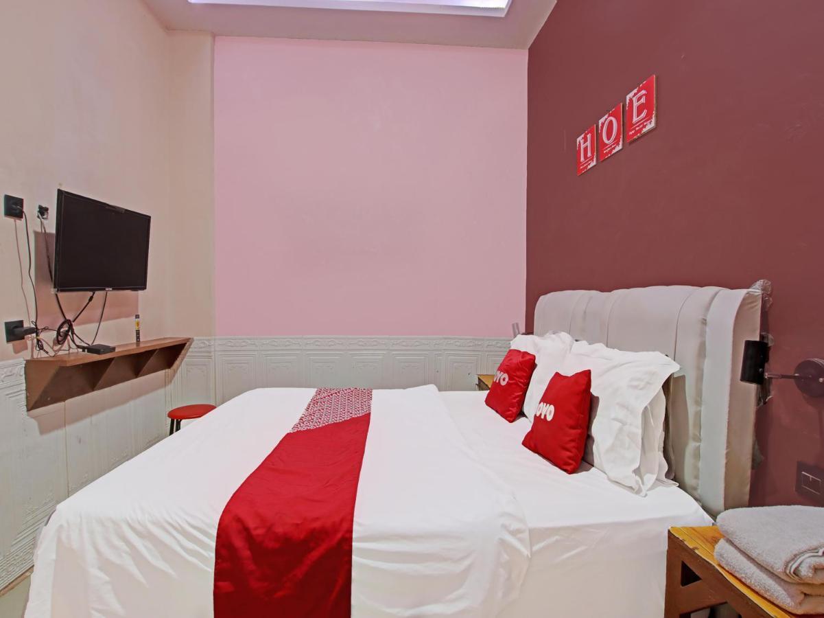 Oyo 91490 Hotel Rumah Kita Cirebon Kültér fotó