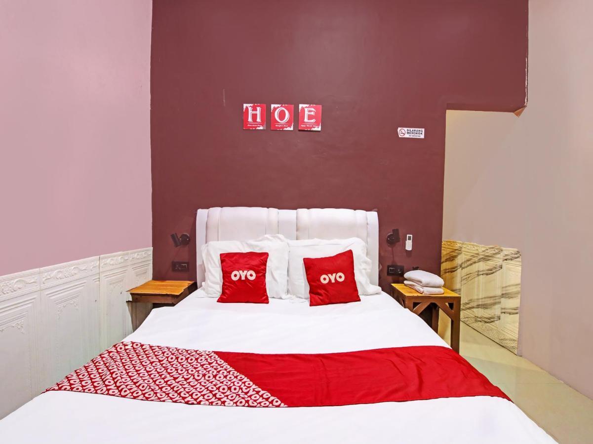 Oyo 91490 Hotel Rumah Kita Cirebon Kültér fotó